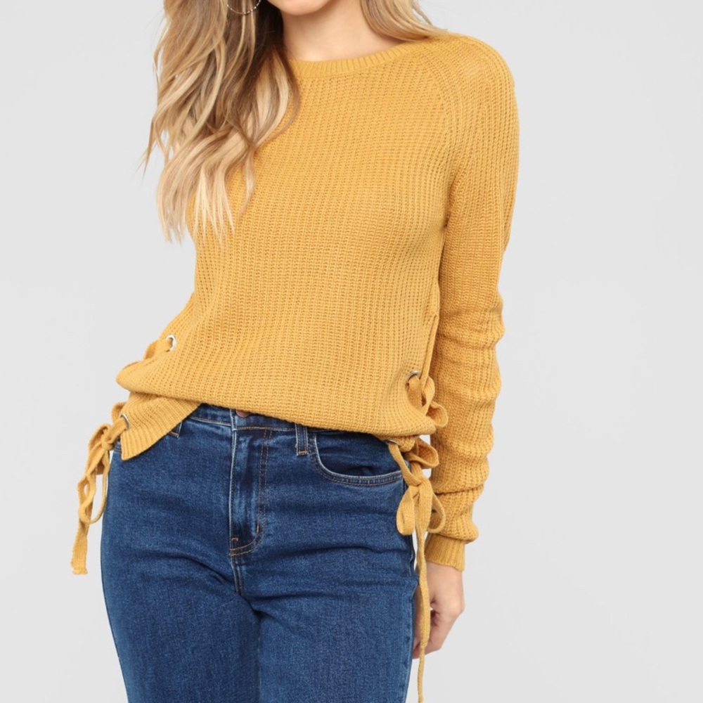 Kayden lace-up sweater- Fashion Nova - Picture 2 of 4